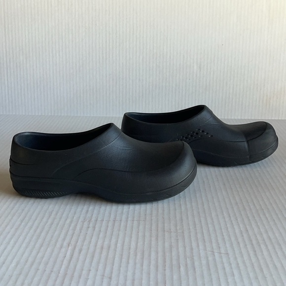 Tredsafe Black Unisex Pepper Slip Resistant Clogs - Picture 5 of 8
